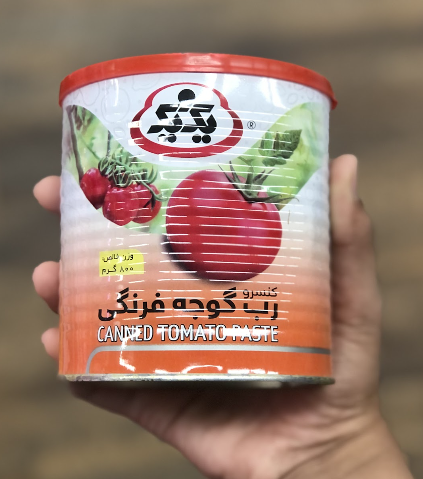 Canned tomato paste
